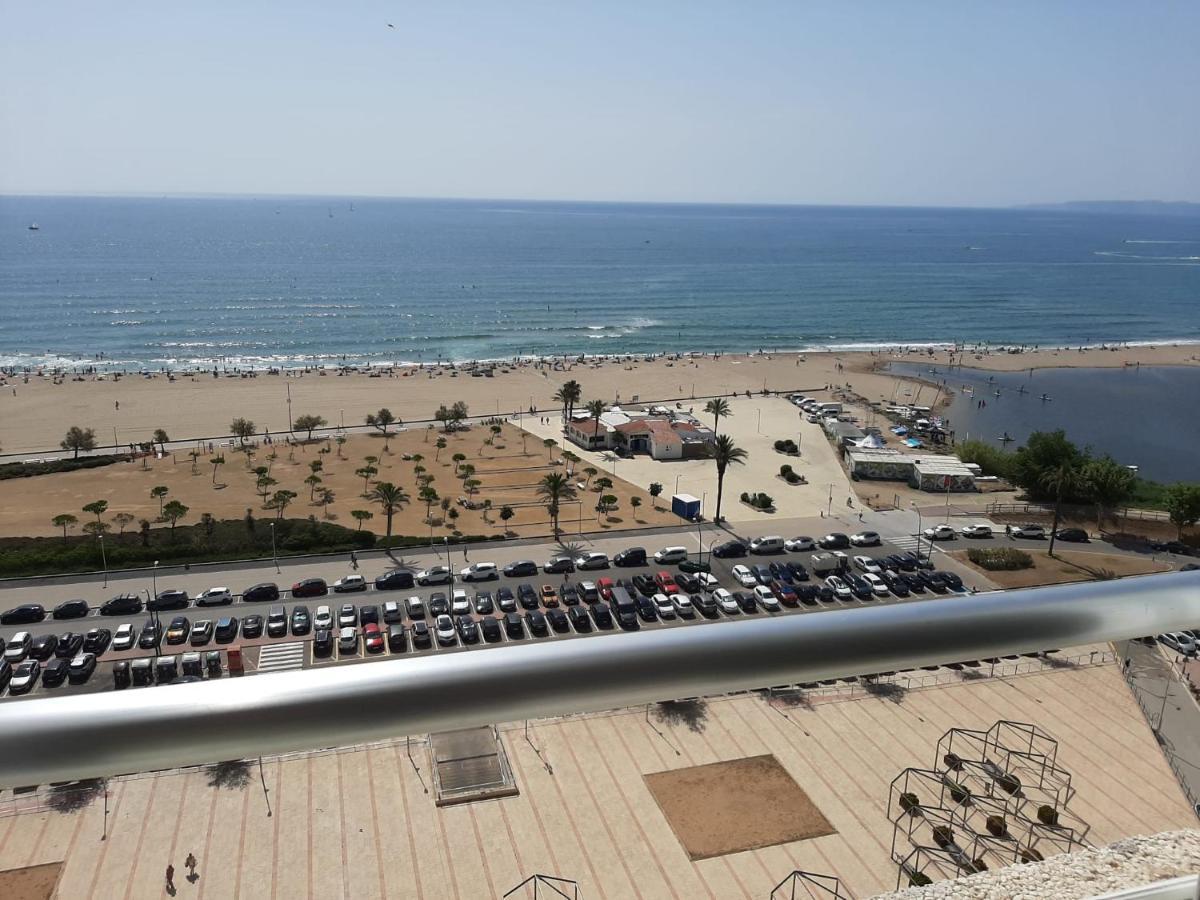 Estudio En Primera Linea De Mar إمبوريابرافا المظهر الخارجي الصورة